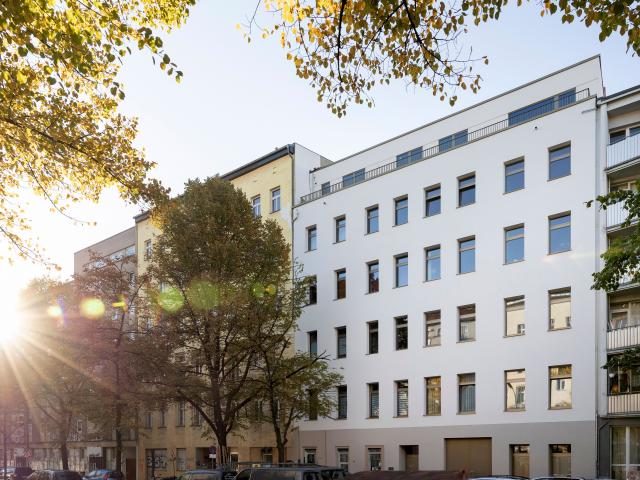 INVEST | Altbauflair in Urbaner Lage: Großzügige 2 Zimmer Wohnung in Kreuzberg