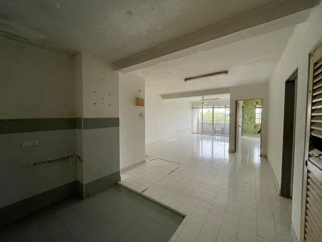 Invest High Rental 3BR Apartment Near Johor Port Factory
