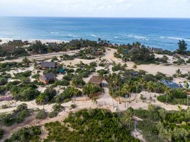 invest in this beautiful scenic moza.