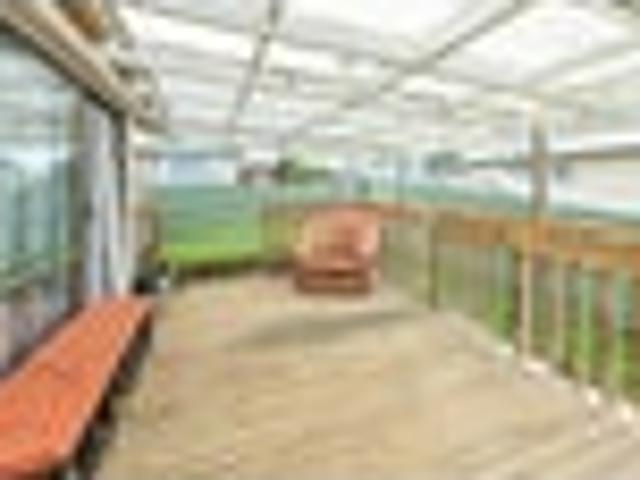 Invest or nest in Castlecliff