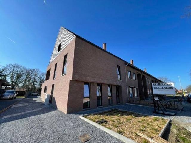 Investeringspand of duo woonst met 2 APP. op goede locatie i