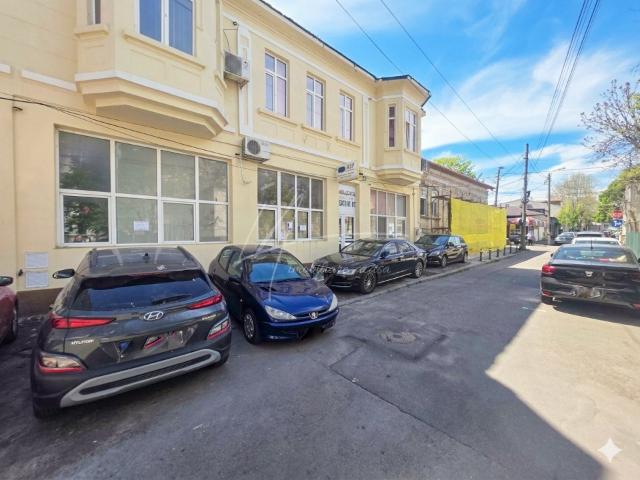 Investiție Strategică Ultra Central, Tomis Mall Cladire reconsolidata complet!