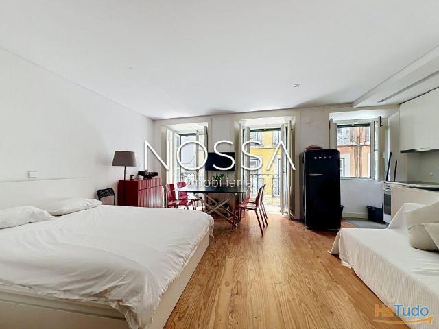 Investimento no Coração de Lisboa ? T0 Mobilado no Bairro Alto | 26084090360
