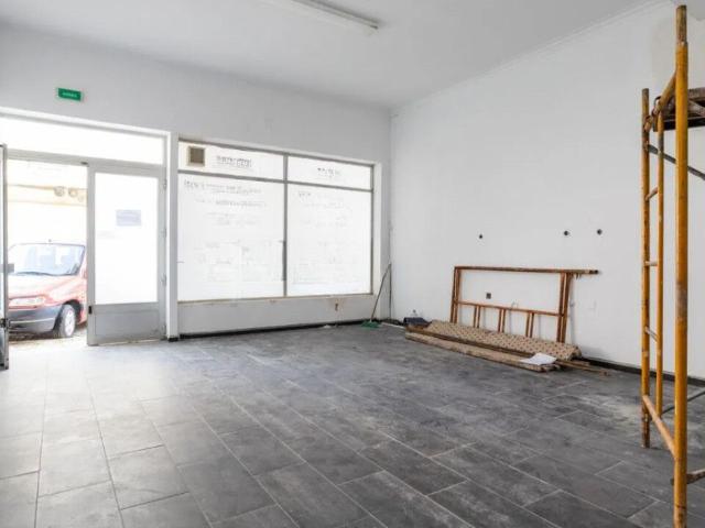 Investimento no Dafundo | Loja Arrendada