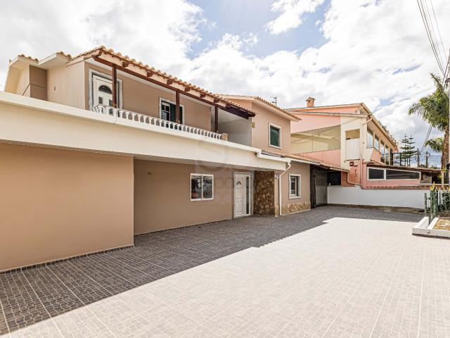Investimento Seguro: Moradia Isolada com 10 Suites em Zona Privilegiada