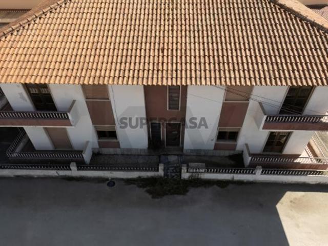 Investimento | Prédio 455,50 m2 | Alfeizerão | A 4 Km da Baía de São Martinho do Porto