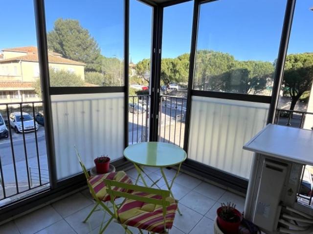 Investissement: APPARTEMENT CENTRE UZES AVEC GARAGE