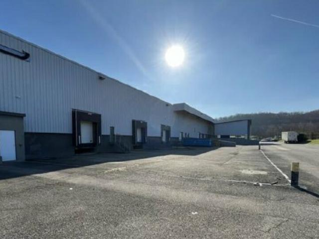 Investissement industriel à vendre Saint Quentin Fallavier A43