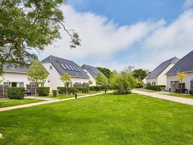 INVESTISSEMENT LOCATIF – AUBERVILLE – Résidence de tourisme Le Domaine de la Corniche 5.06% de rentabilité