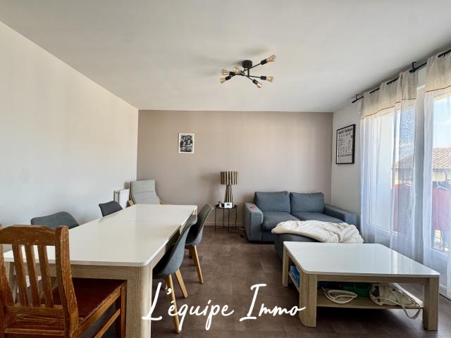 Investissement locatif Appartement rénové T4 84m2 avec balcon PLEIN CENTRE VILLE