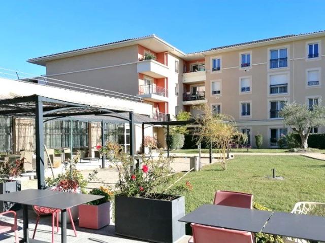 INVESTISSEMENT LOCATIF – CAVAILLON – Résidence Services Seniors Les Cigales du Lubéron – 5,15 % de rentabilité