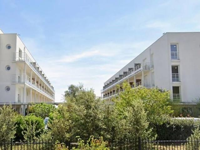 INVESTISSEMENT LOCATIF – CHARTRES – Résidence d'Affaires Cap West Chartres* 7.36% de rentabilité