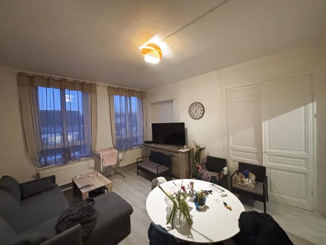 Investissement locatif: Dunkerque centre, appartement de 48m2, une chambre + cellier + cave