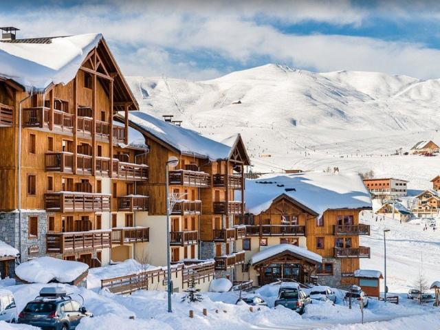INVESTISSEMENT LOCATIF – FONTCOUVERTE LA TOUSSUIRE – Résidence de Tourisme Les Hauts de Comborcière 6,87% de rentabilité