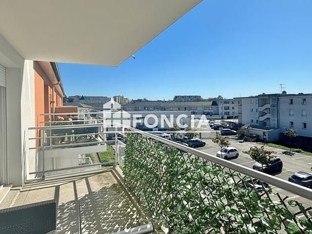 Investissement locatif t3 63m2 cave et parking couvert residence 2007