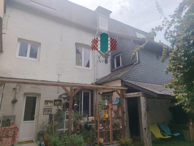 investisseur, immeuble 5 appartements et un garage,terrasse, cave, jardin