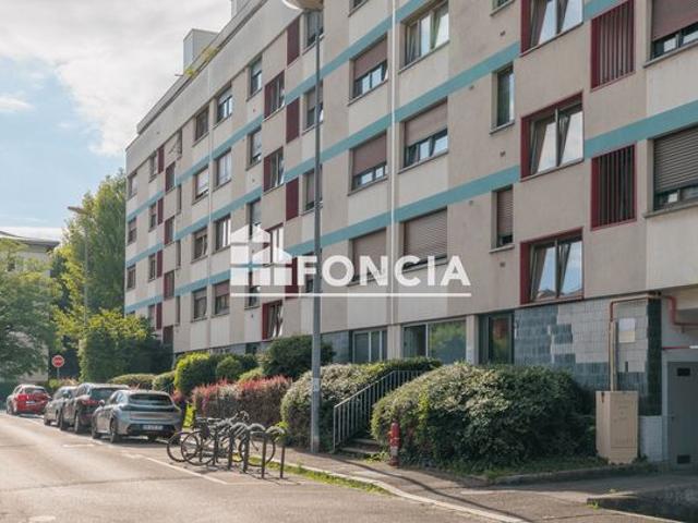 Investisseurs schiltigheim 2 pieces 51m² vendu loue dernier etage 2 balcons cave