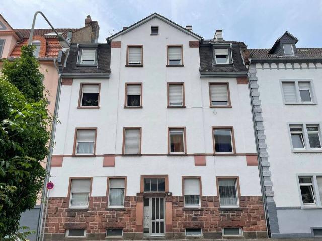 Investitionsperle in Frankfurt Fechenheim: Vollvermietetes Mehrfamilienhaus mit 8 Einheiten