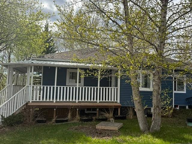 Investment Opportunity Awaits In The Hamlet Of Rosebud, Ab !