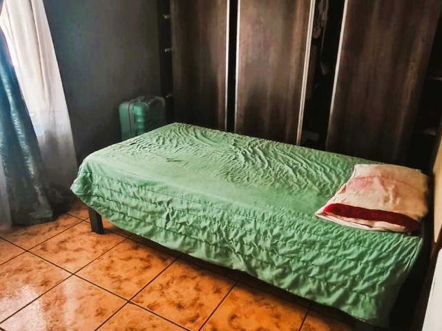 INVESTMENT OPPORTUNITY IN PHILIP NEL PARK, WALK TO TUT