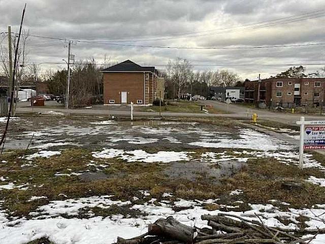 Investment Opportunity Uxbridge King St/ Toronto St