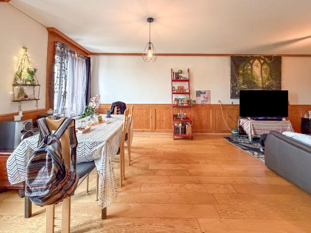 Investment building on sale in Les Bayards 1 069 m² | dreamo. Ch