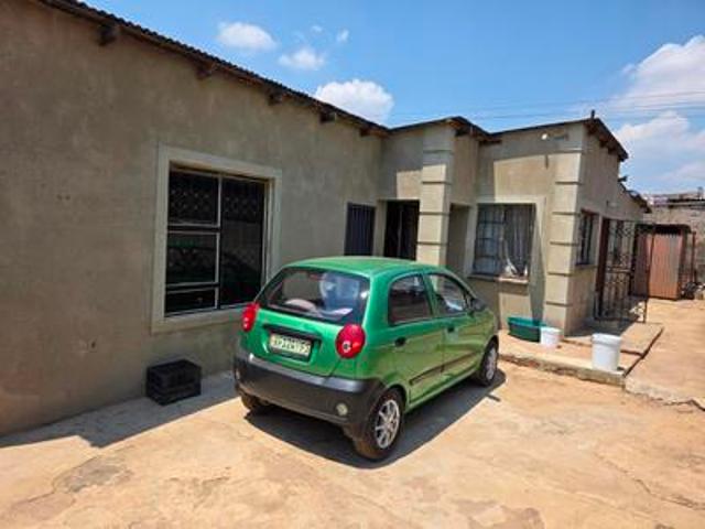 investment home in ivory park