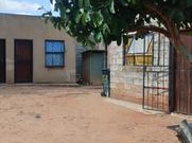 investment property in ivory park ext 13