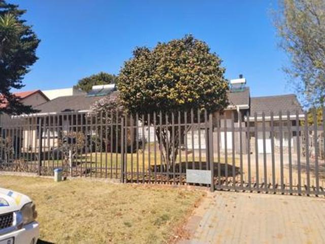 investment property in kempton park