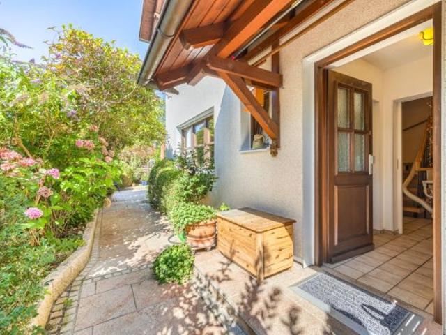 Investment unter Bodenwert / DHH mit ELW & Garten im Märchenviertel Waldperlach / Kauf m. Nießbrauch