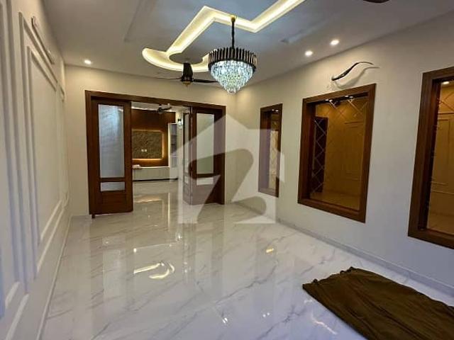 Investor price house for sale in f 10