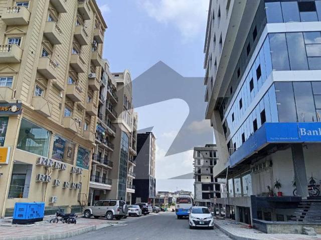Investor Rate One Bed Apartment For Sale Solid Land Heighted Area Market School Walking And Very Best Location