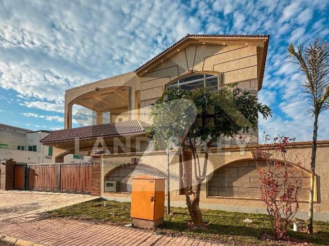 Investor Rate Designer House Available For Sale Bahria Town Phase 8 Block A