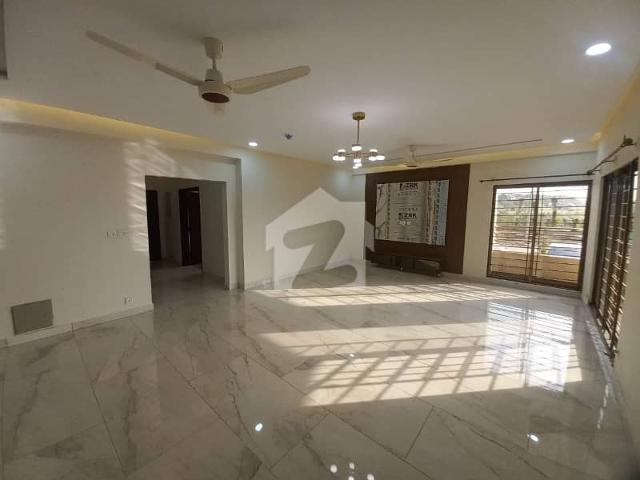 Investor Rate 3 Bed Apartment For Sale In Askari Heights 4 DHA 5