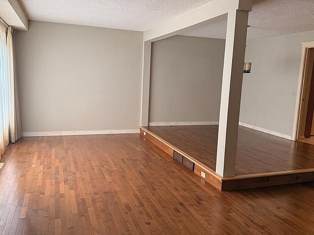 Investor & Renovator Alert ️ Huge 2,152 Sqft End unit Townhome