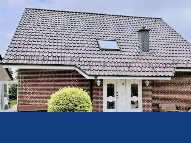 Investorenobjekt: Zweifamilienhaus mit Wohnrecht!