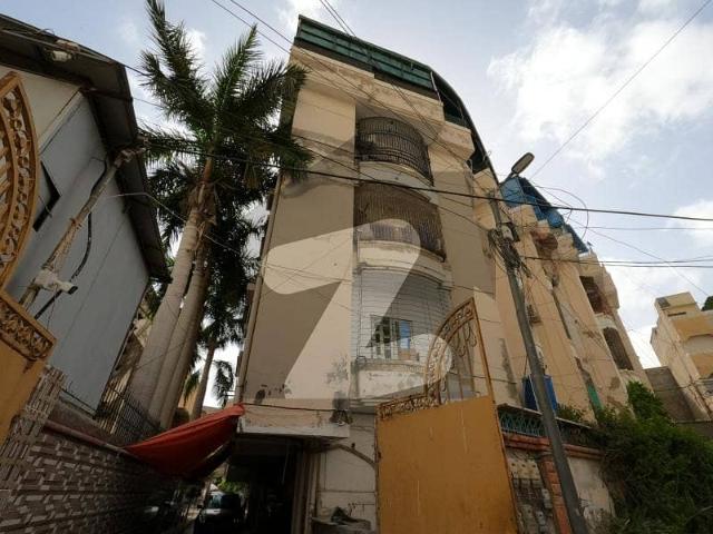 Investors Should Sale This Flat Located Ideally In Bath Island