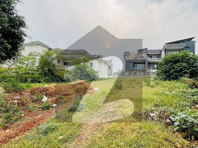 Investors Price 753 sq yd plot for Sale