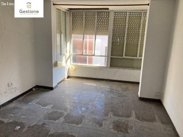 inversión con gran potencial: edificio completo con local comercial y dos viviendas en Moncófar Pueb