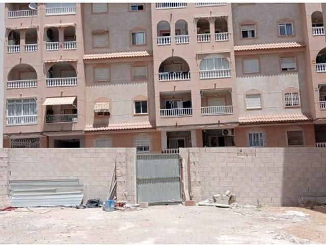 INVERSIÓN SEGURA: SOLAR URBANO 400 m2 IDEAL PARA PROMOCIÓN O NEGOCIO