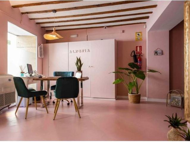 ? INVERSIÓN SEGURA Y RENTABLE: HOTEL EN VENTA EN CARAVACA DE LA CRUZ ?