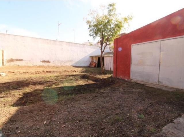Inversión única: dos solares urbanos edificables en El Bohío, Cartagena