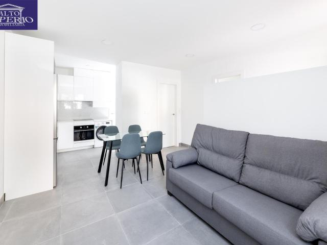 ¡ INVERSORES ! GRAN OPORTUNIDAD SE VENDE PISO EN JUAN PABLO II GRANADA