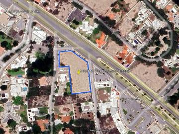 Invierte en el Corazón del Éxito: Terreno Comercial de Alta Plusvalía