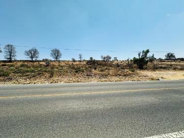 Invierte en estos Magnificos Terrenos en el Rincon sobre carretera