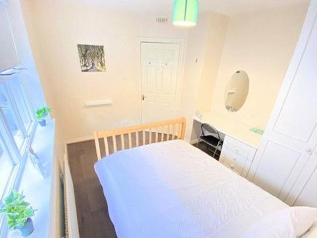Inviting Double bedroom in Cork city centre