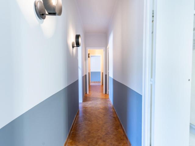 Inviting double bedroom near Alfons X station
