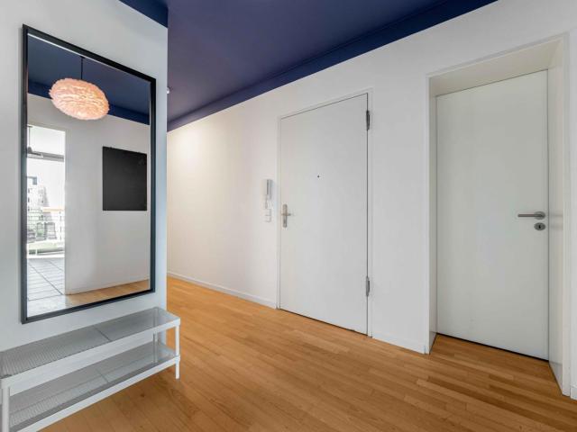 Inviting double bedroom near the Potsdamer Platz metro