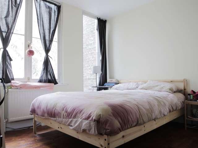 Inviting room in shared apartment in Brussels