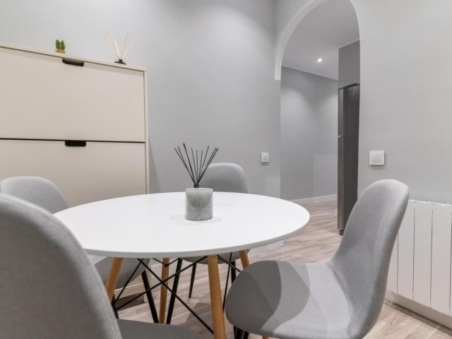 Inviting single bedroom near Parc de Monterols